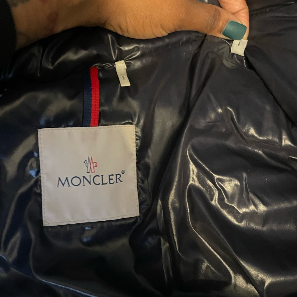 Moncler Navy Quilted Down Hooded Puffer Jacket - Picture 6 of 9